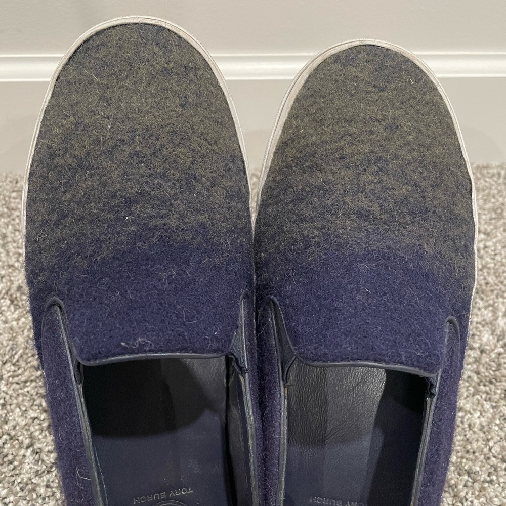 Tory Burch blue/green ombré slip on loafers, size 8.5 - Picture 12 of 13